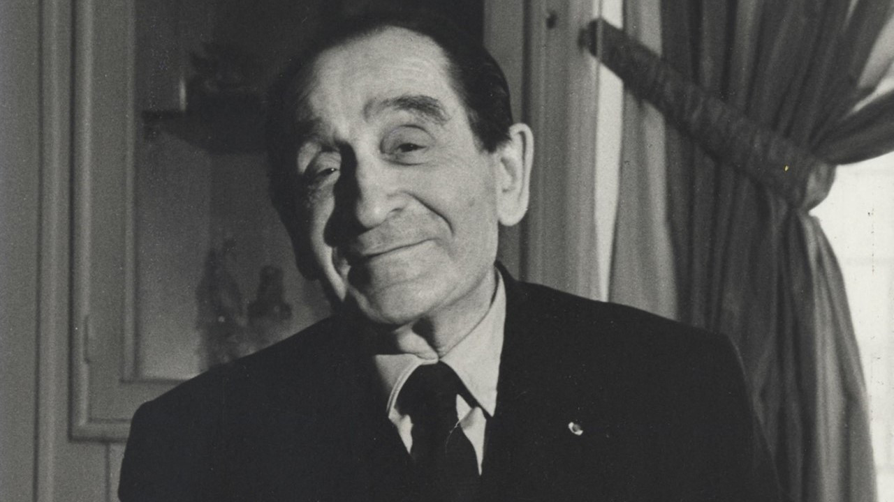 Mendès la France Background