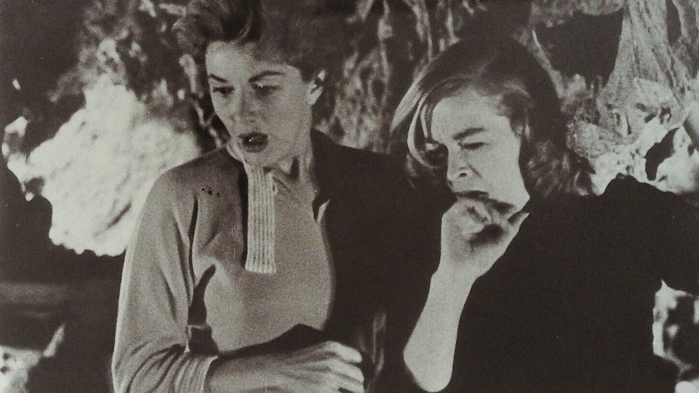 The Incredible Petrified World Background