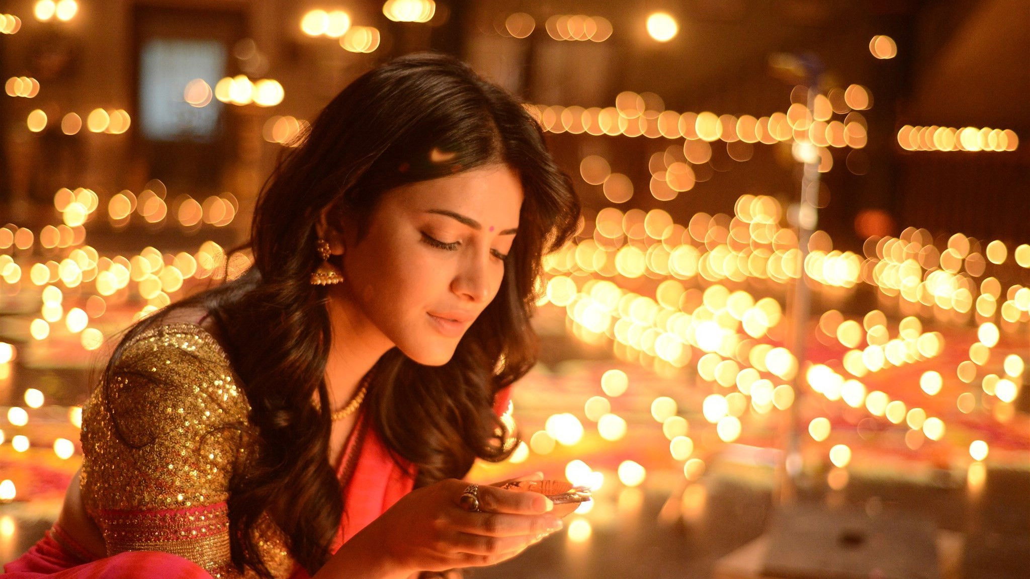 Katamarayudu Background