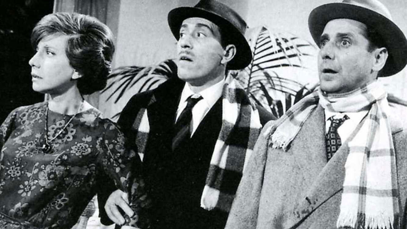 Los Palomos Background