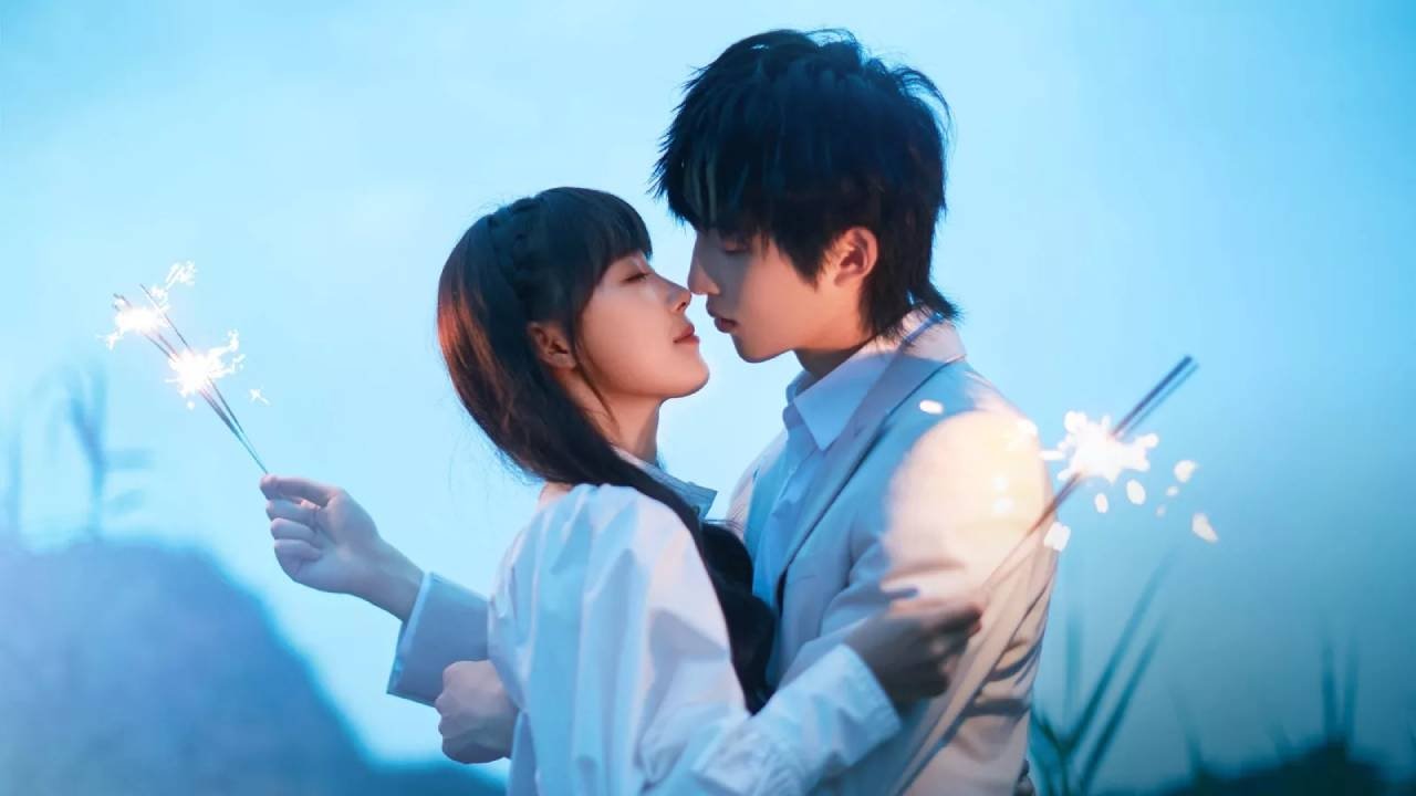 Assistant of Superstar Background