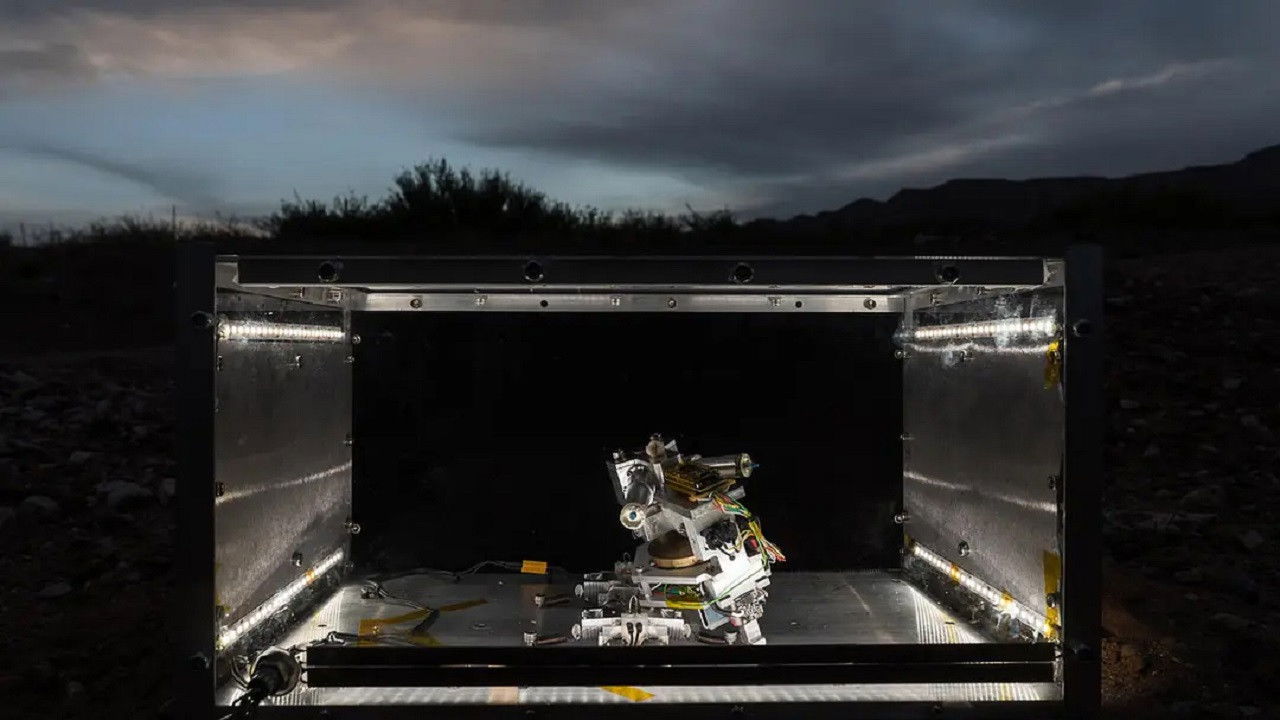 Living Distance Background