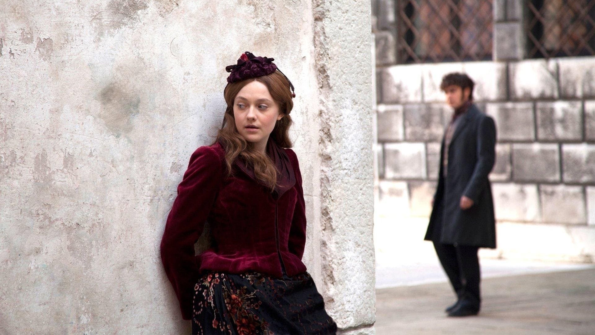 Effie Gray Background