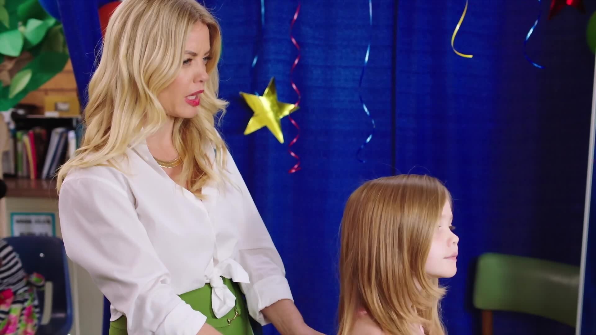 Mommy Is a Murderer Background