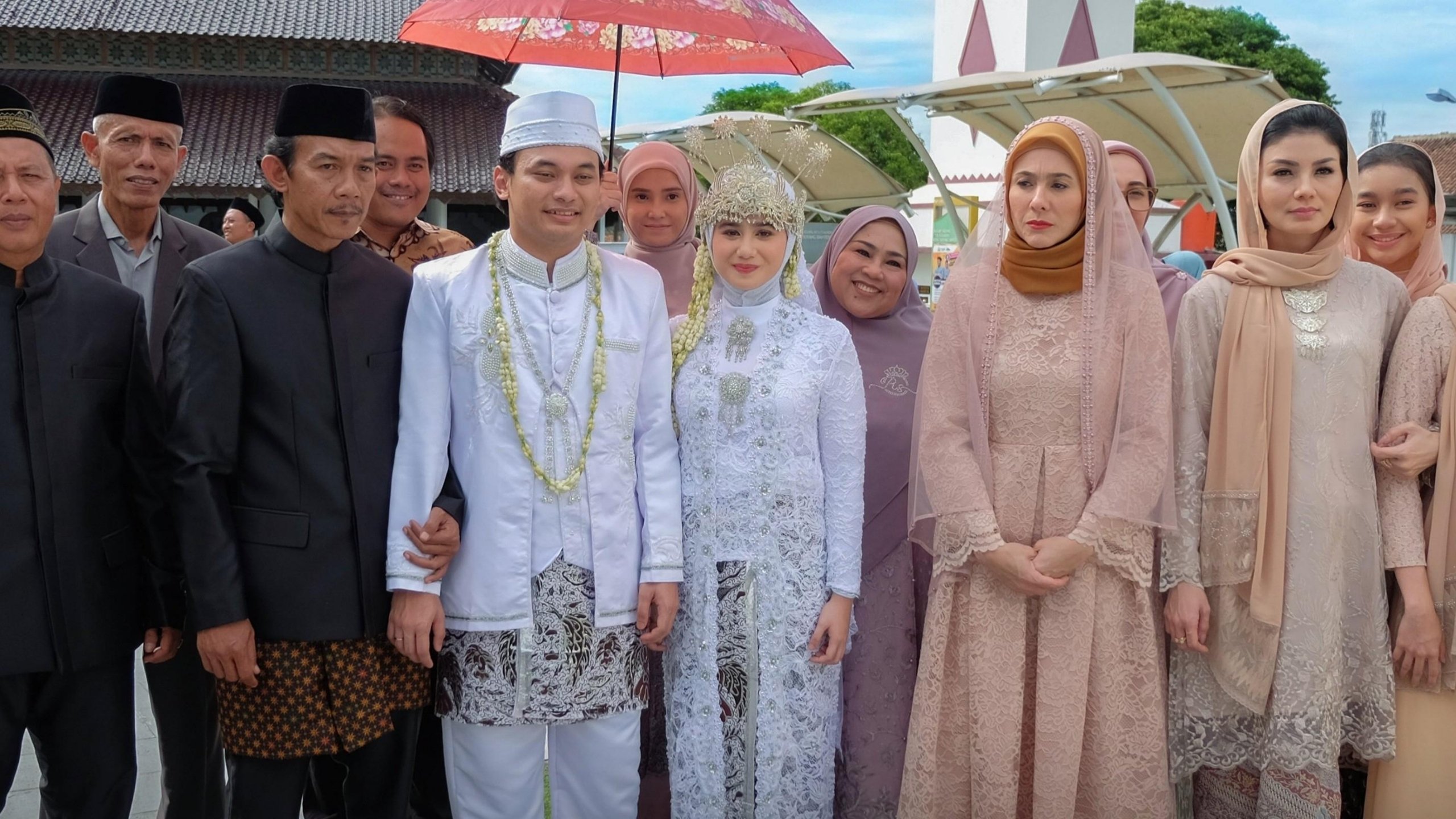 Norma: Antara Mertua dan Menantu Background