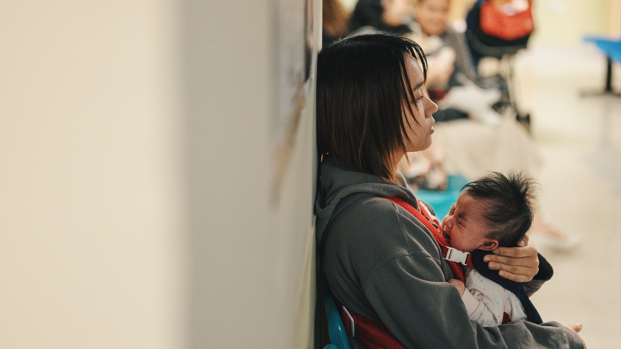 Montages of a Modern Motherhood Background