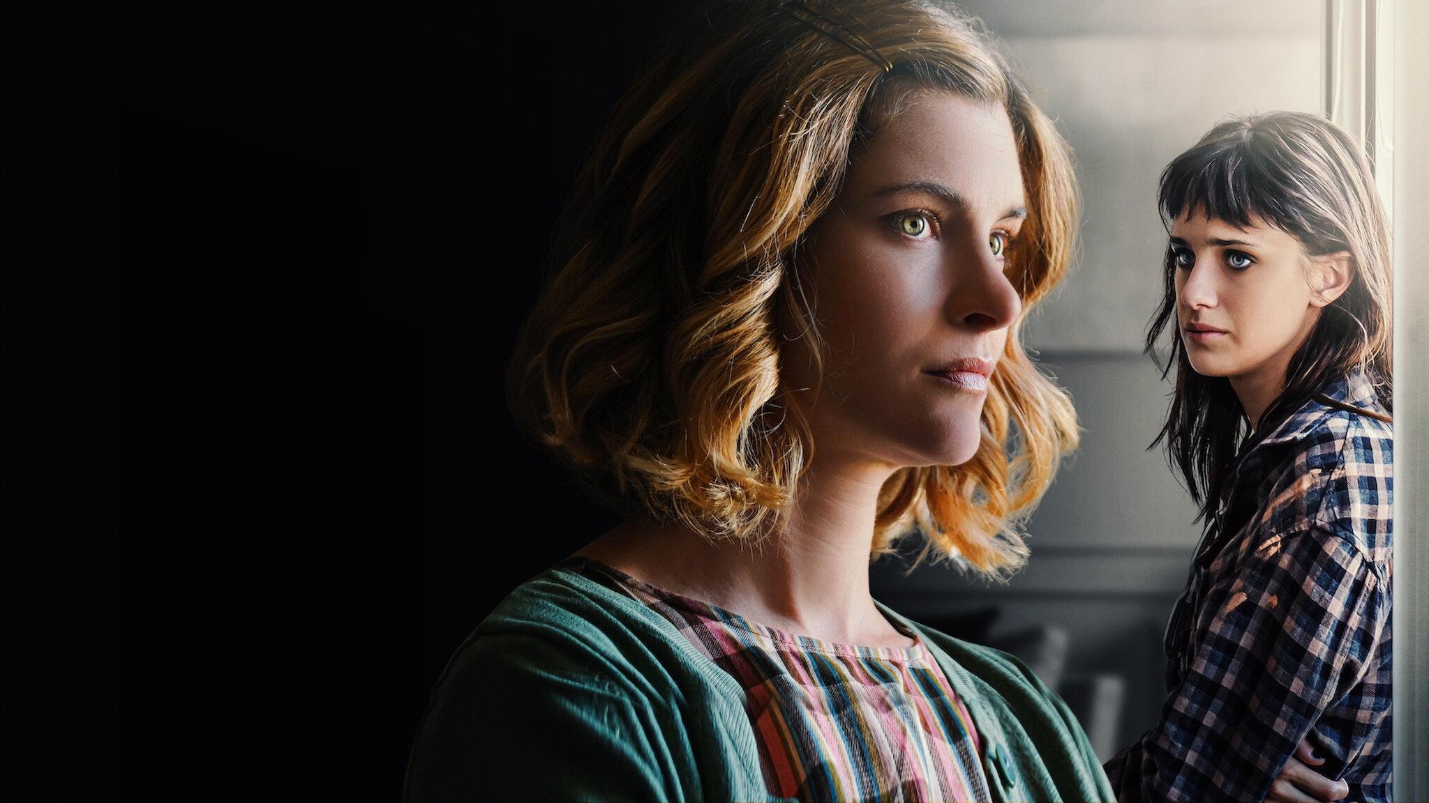 18 Presents Background