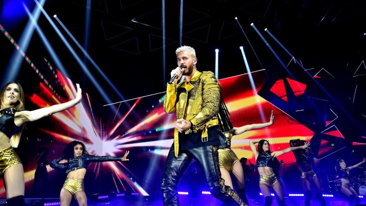 M Pokora - My Way Tour Live Background