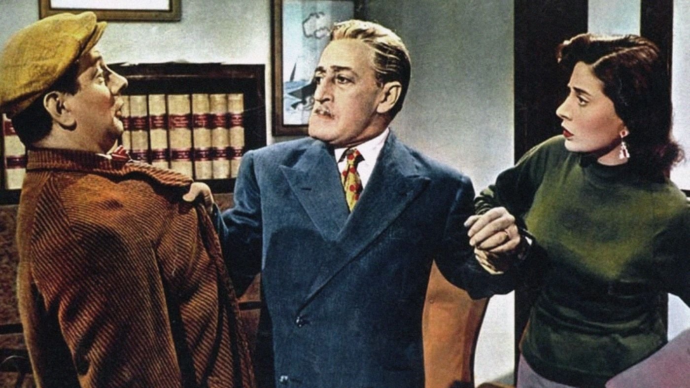 Totò Seeks Peace Background