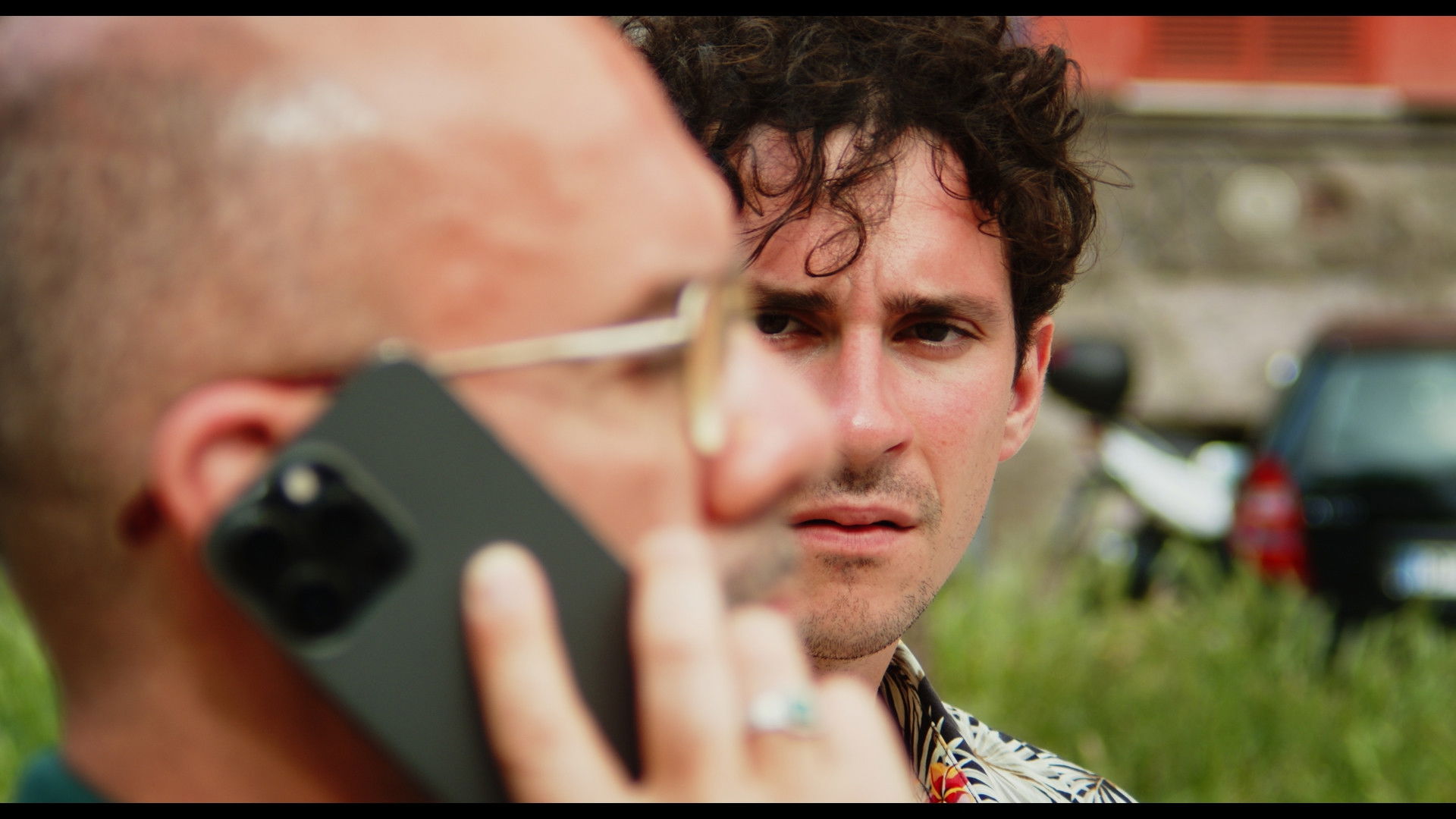 SCIOMÈN - Domenica era un bel giorno per andare in TV Background