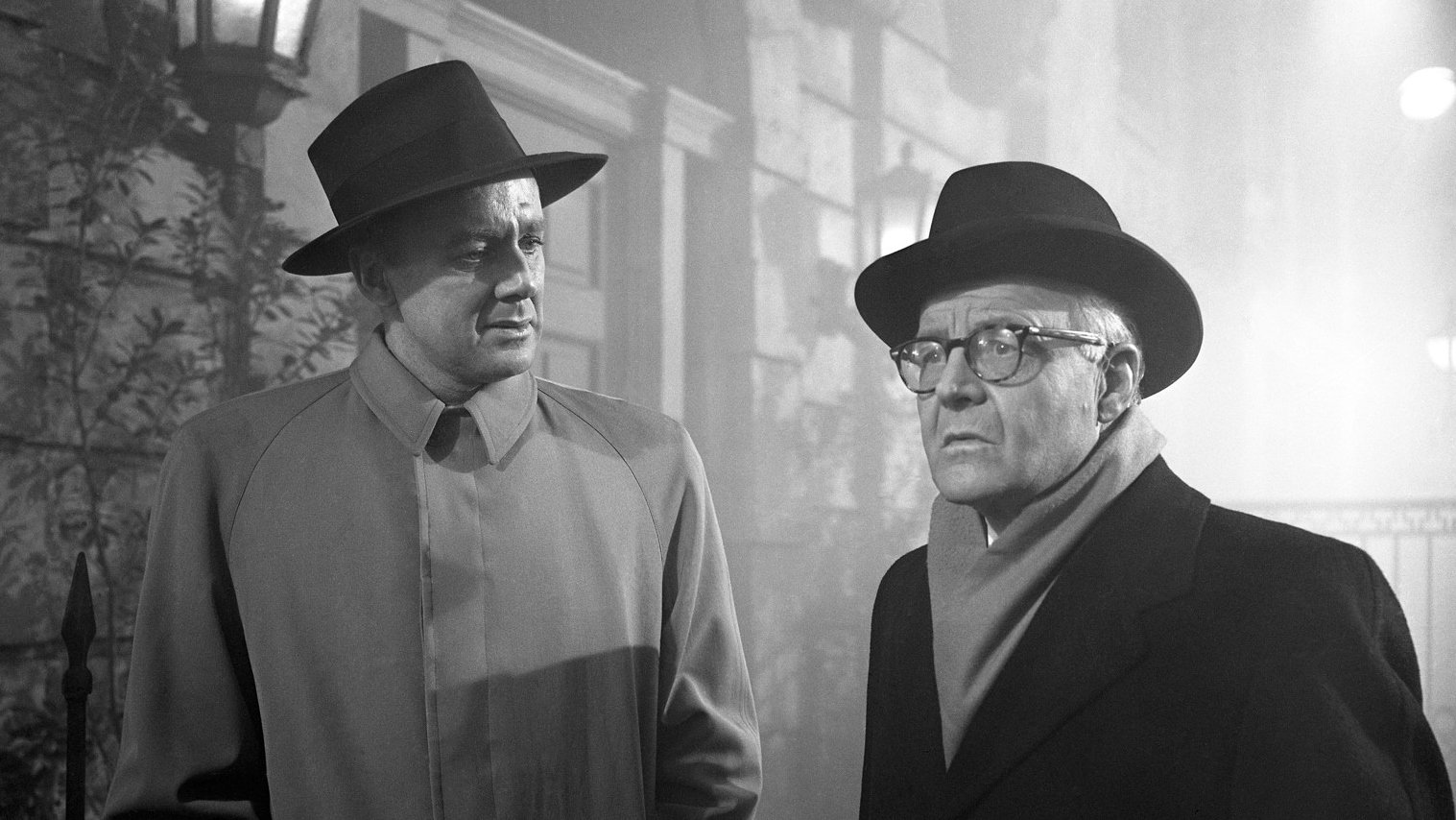 23 Paces to Baker Street Background