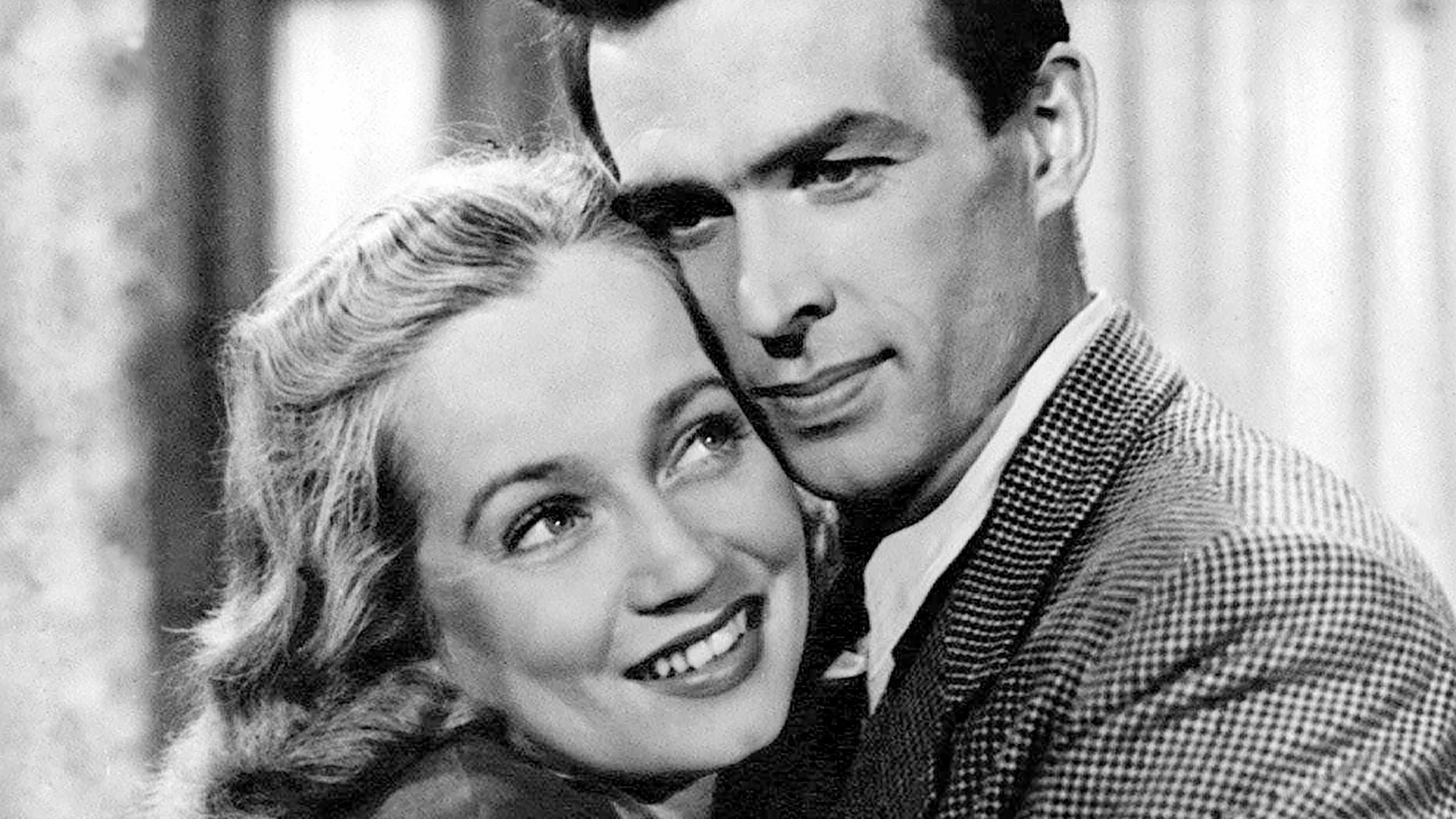 Kultamitalivaimo Background