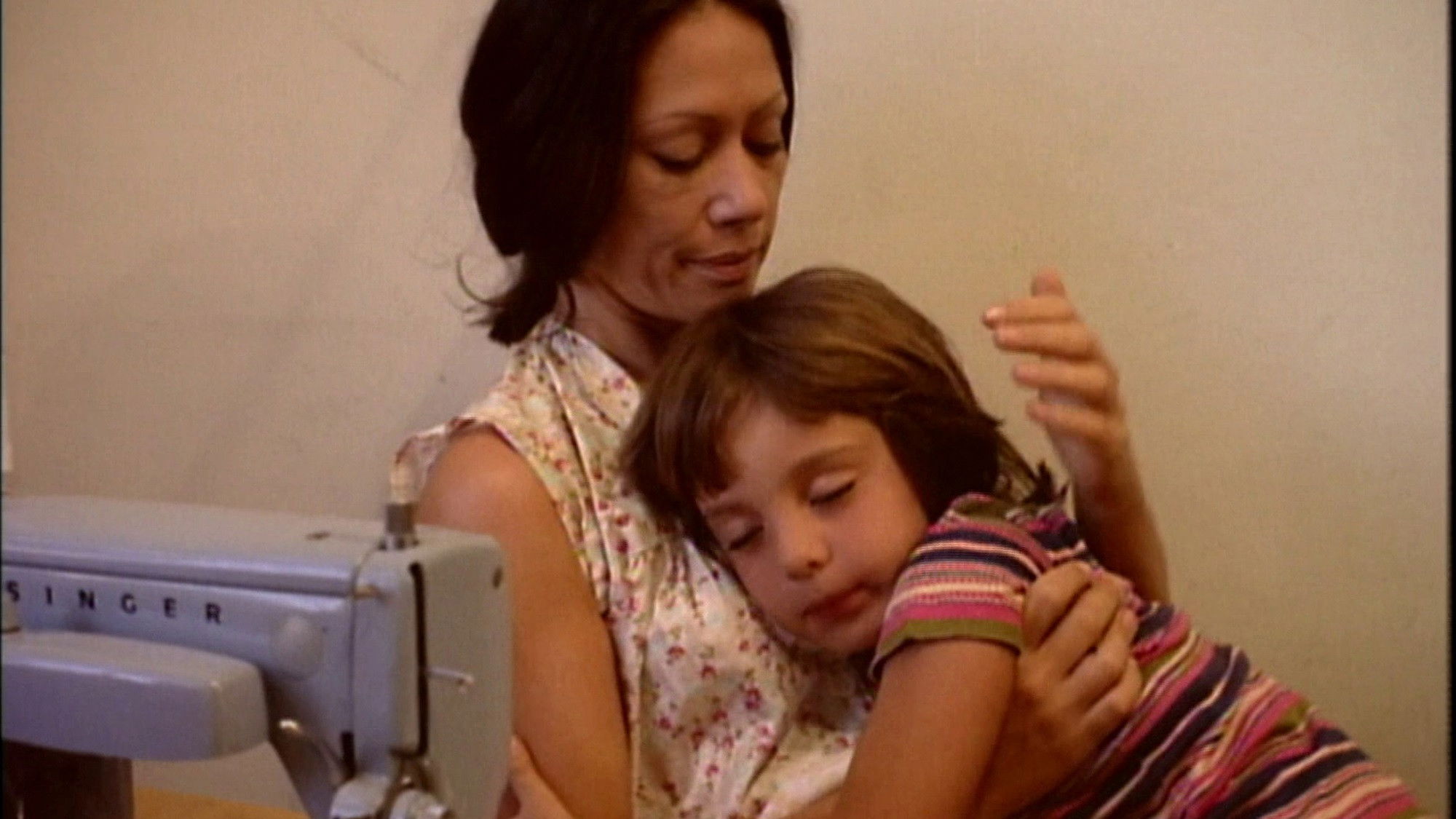 Tati, a Garota Background