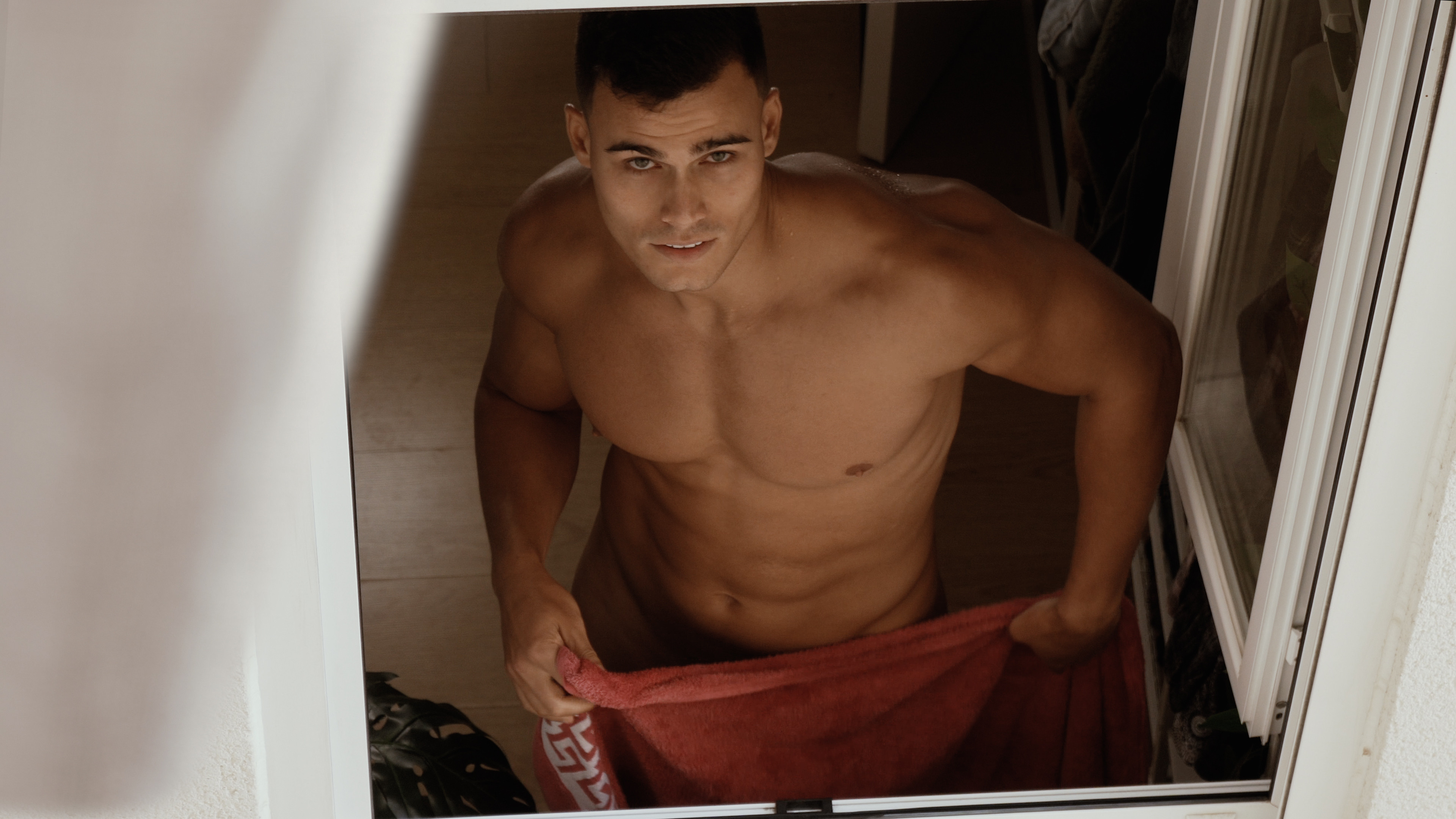 La parte de su vida que quiere mostrarme Background