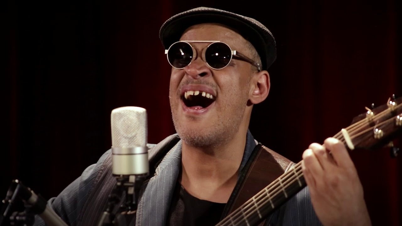 Raul Midón - Nancy Jazz Pulsations Background