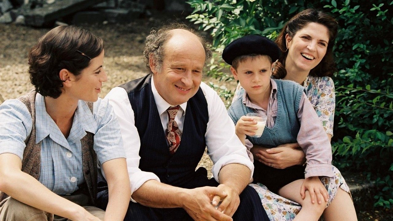 Nina's House Background