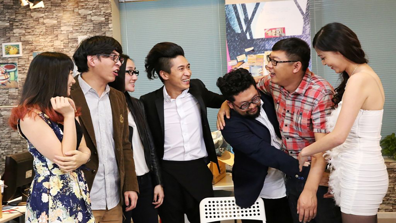 Two Idiots Background