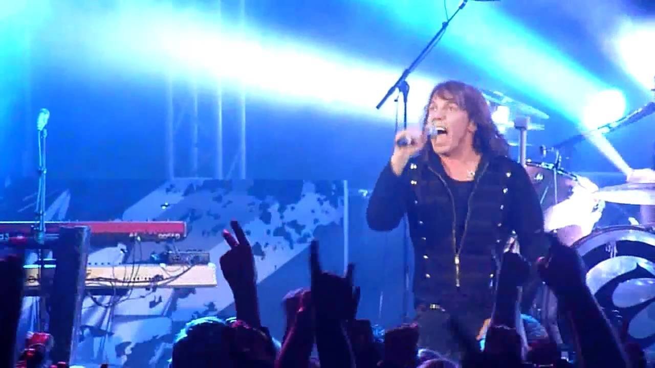 Europe: Live! At Shepherd's Bush Background