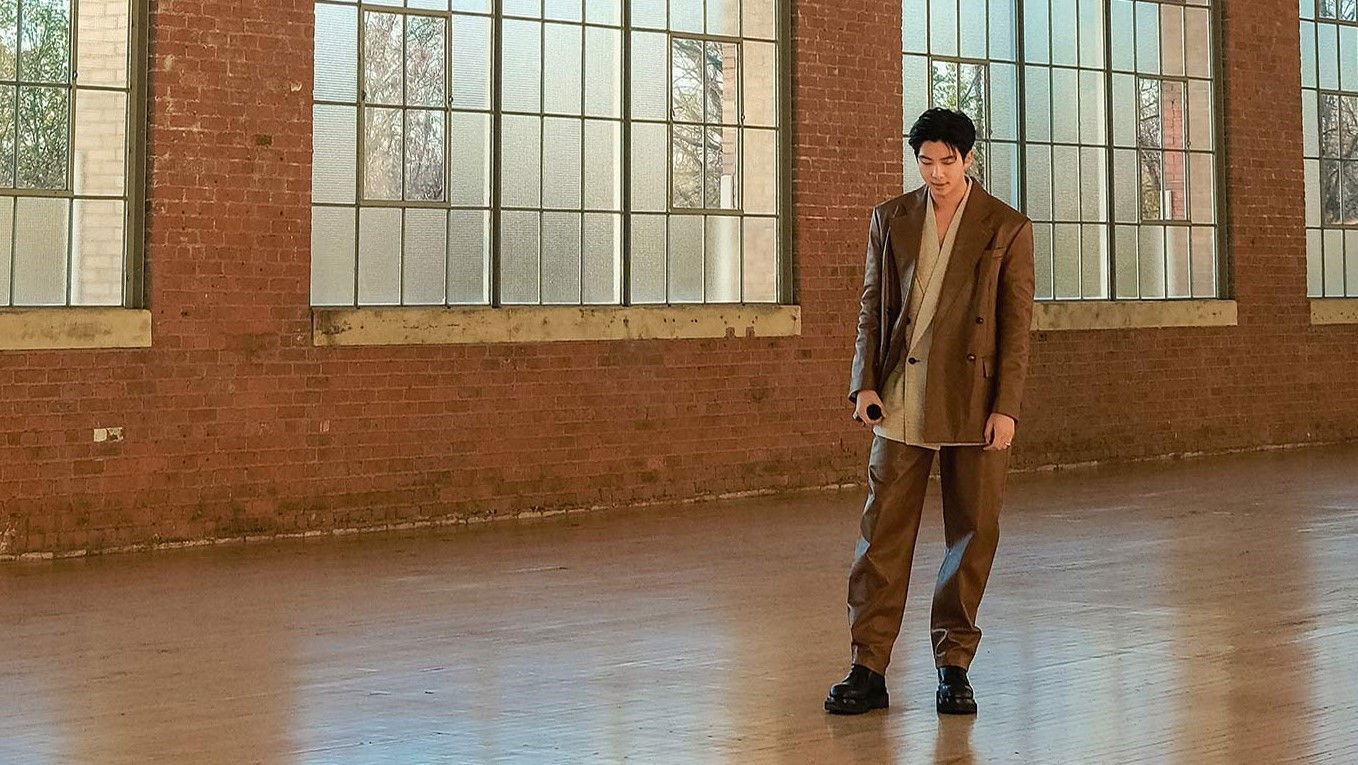 RM Live in New York @ Dia Beacon Background