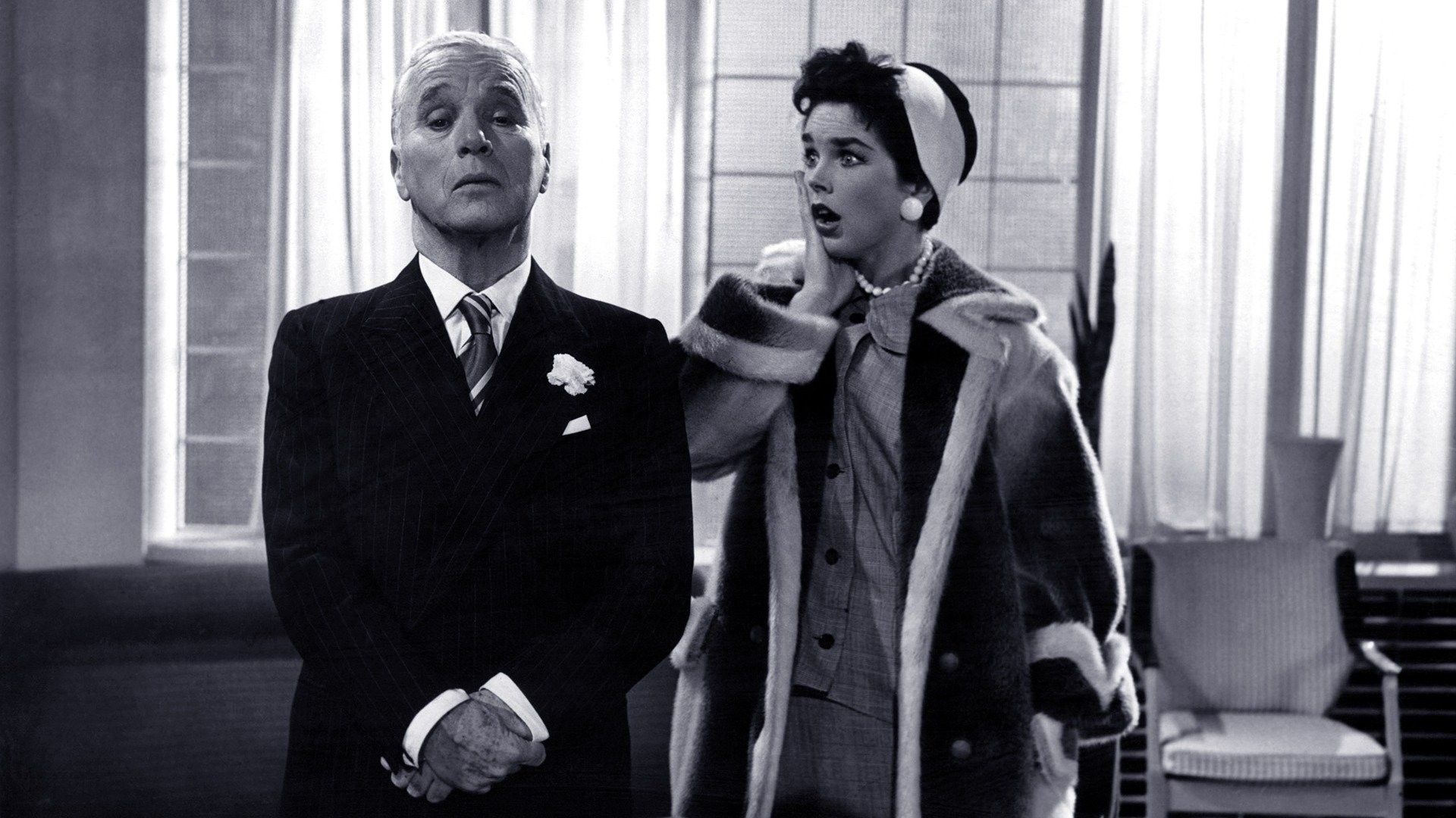 A King in New York Background