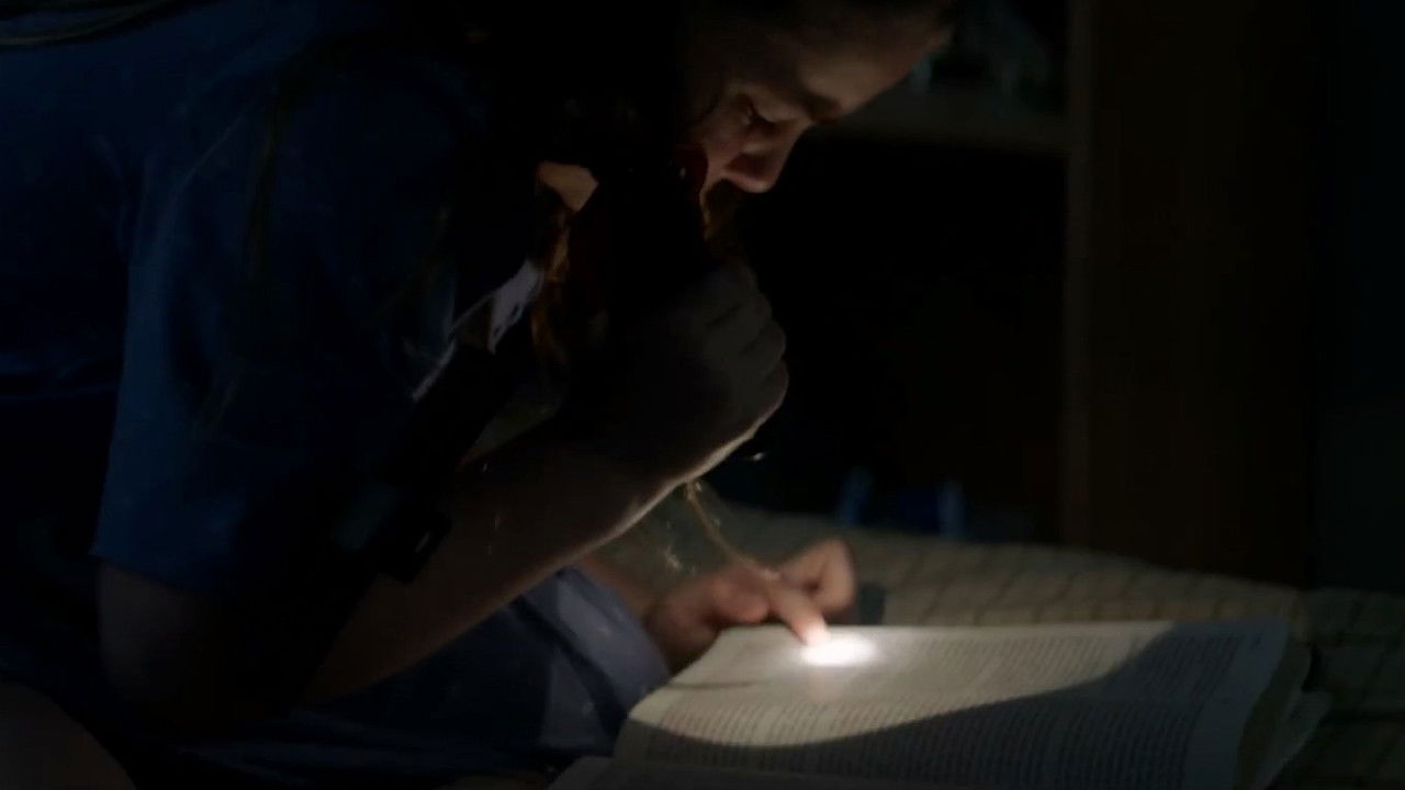 Goodnight, Gracie Background