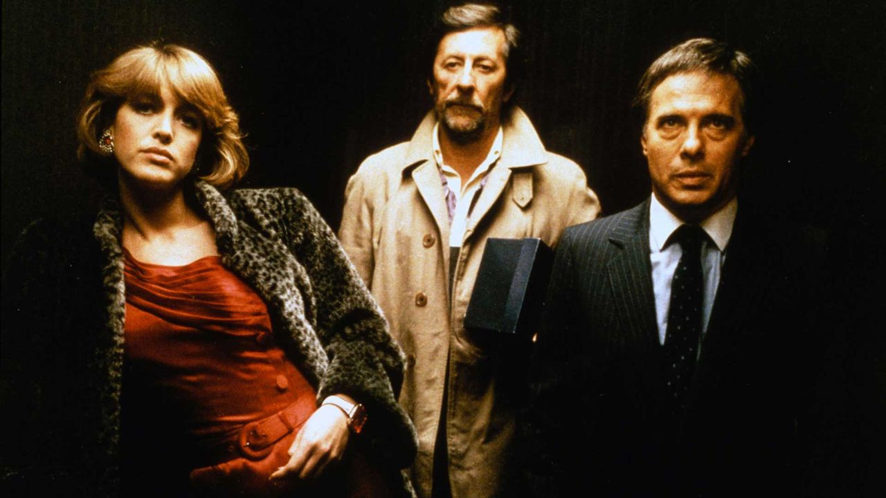 New Year's Eve At Bob's Background