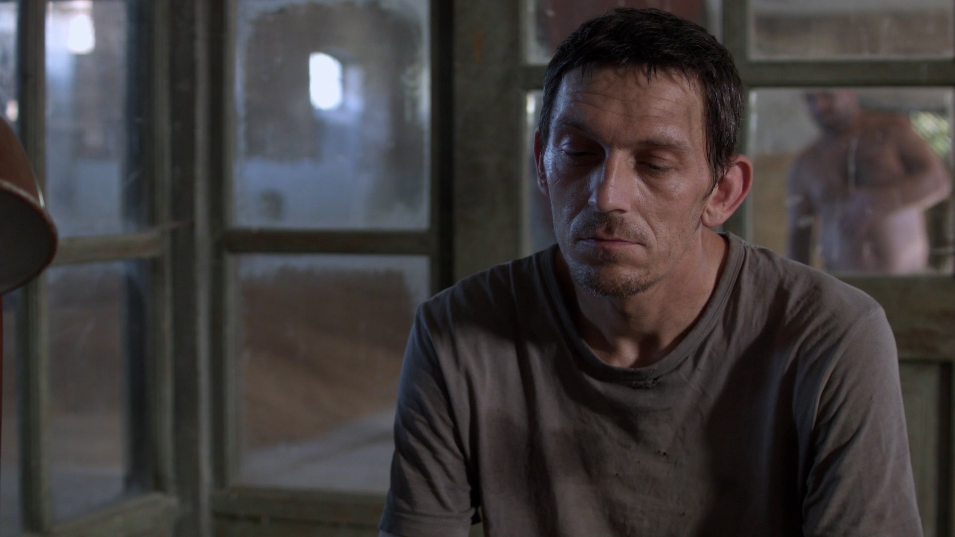 Gyíkember Background