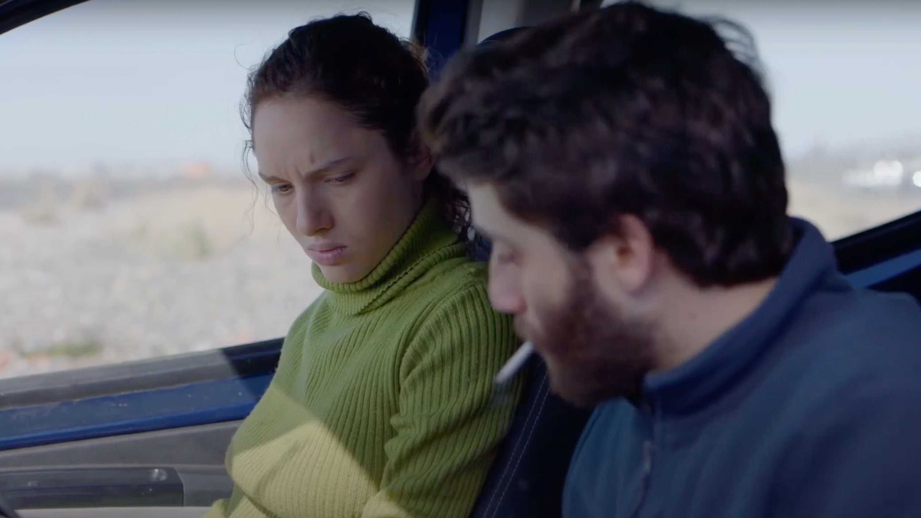 La chica nueva Background