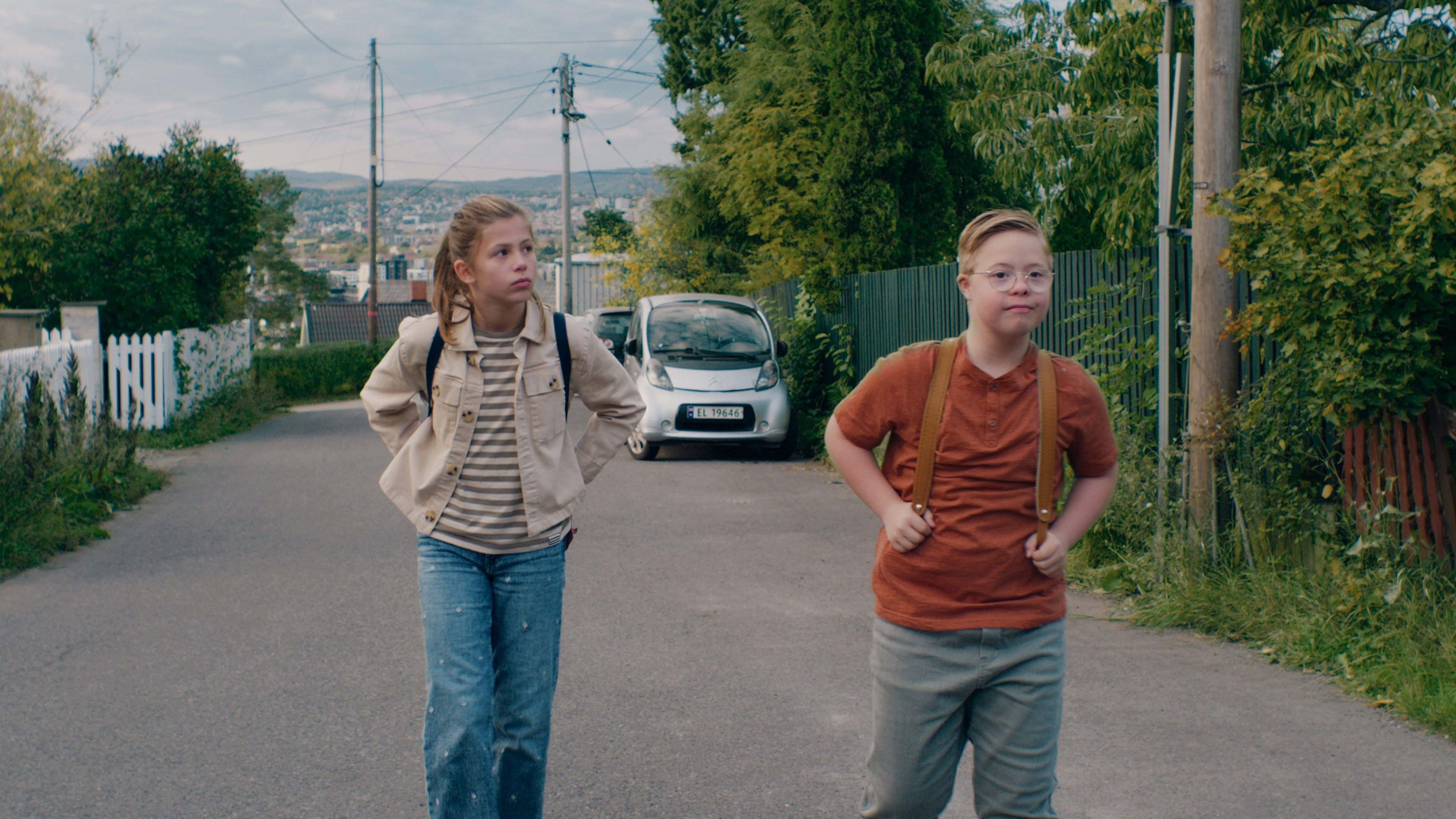 Lars is LOL Background