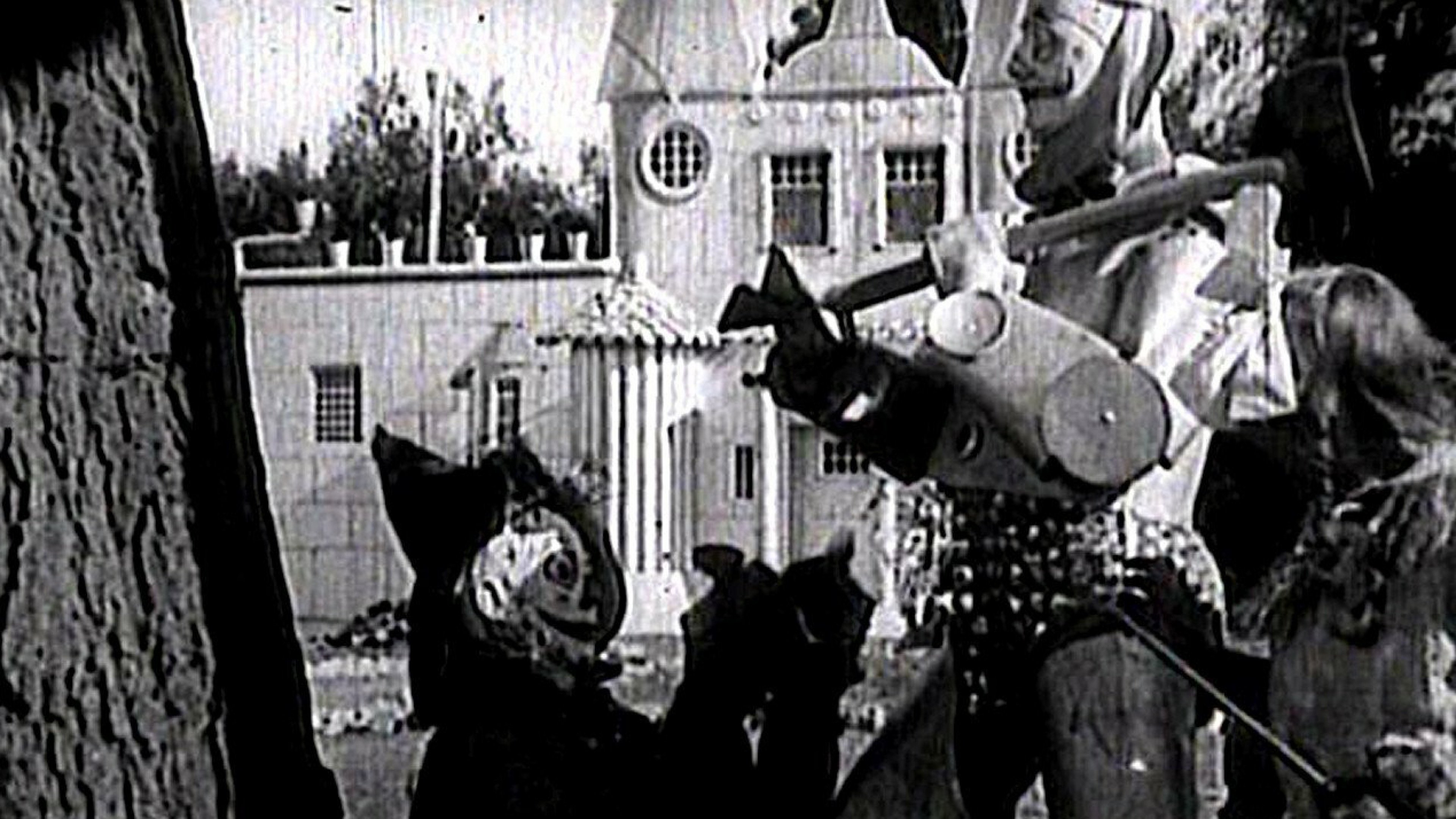 His Majesty, the Scarecrow of Oz Background