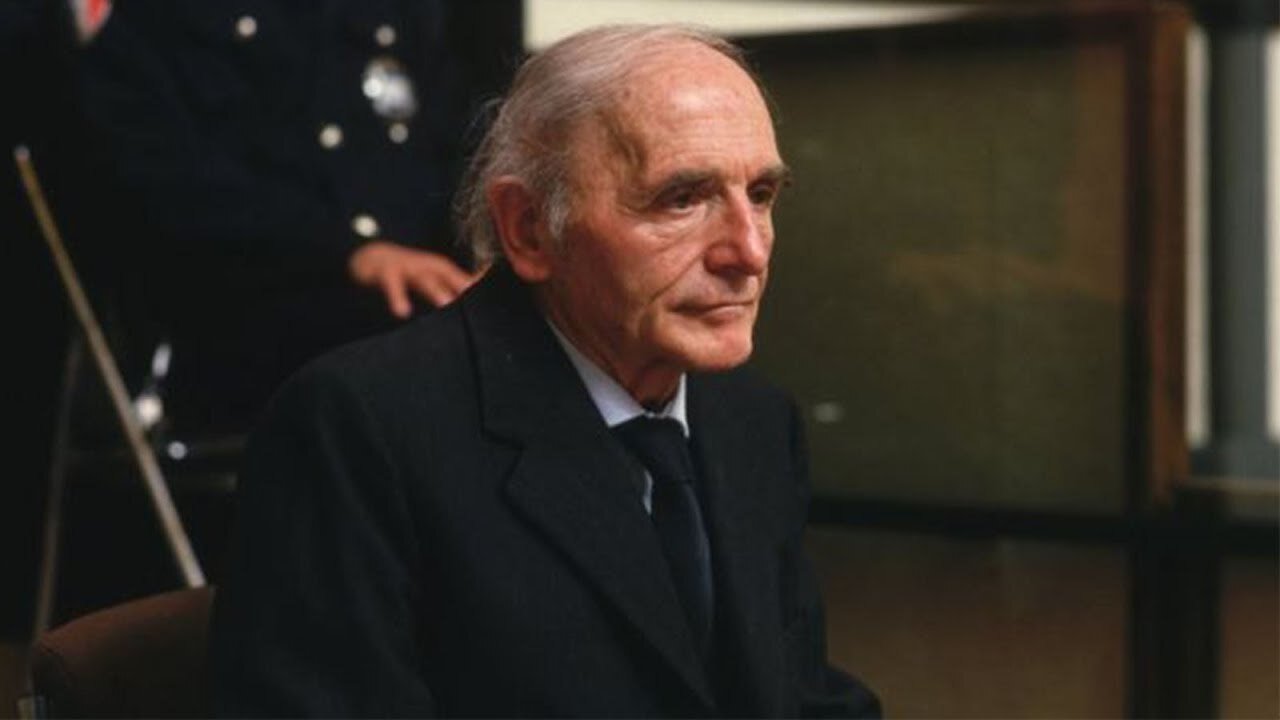 Klaus Barbie, un procès pour mémoire Background