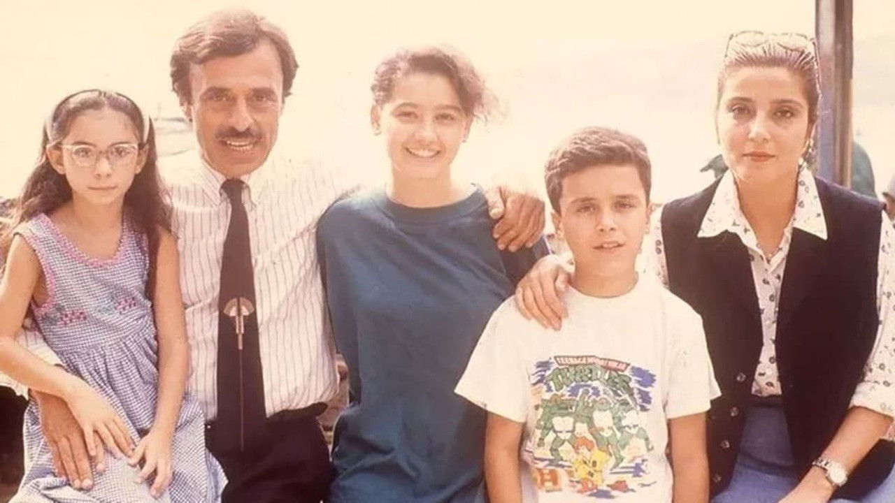 Super Dad Background