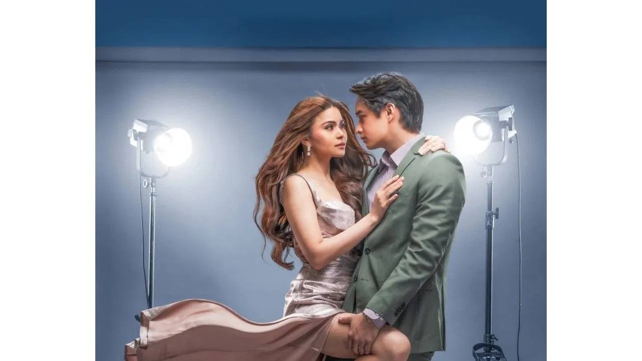 Avenues of the Diamond Background