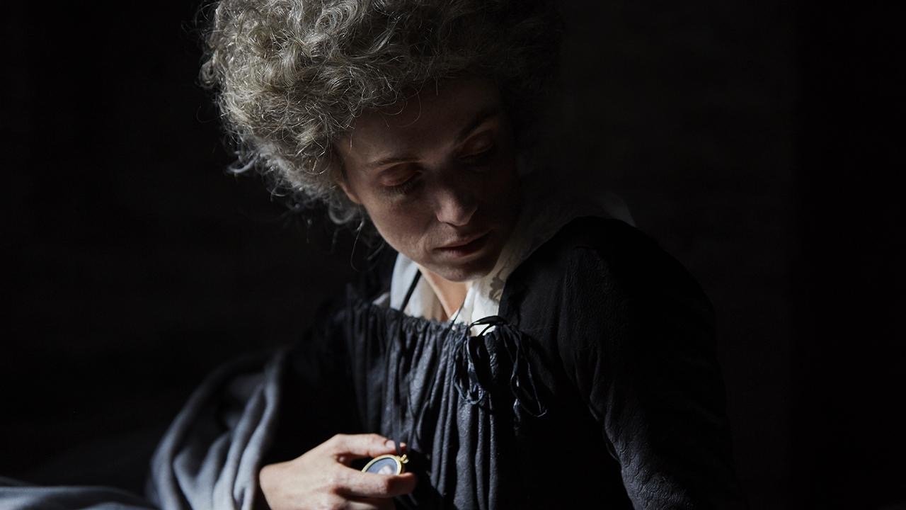 Marie Antoinette: The Trial of a Queen Background