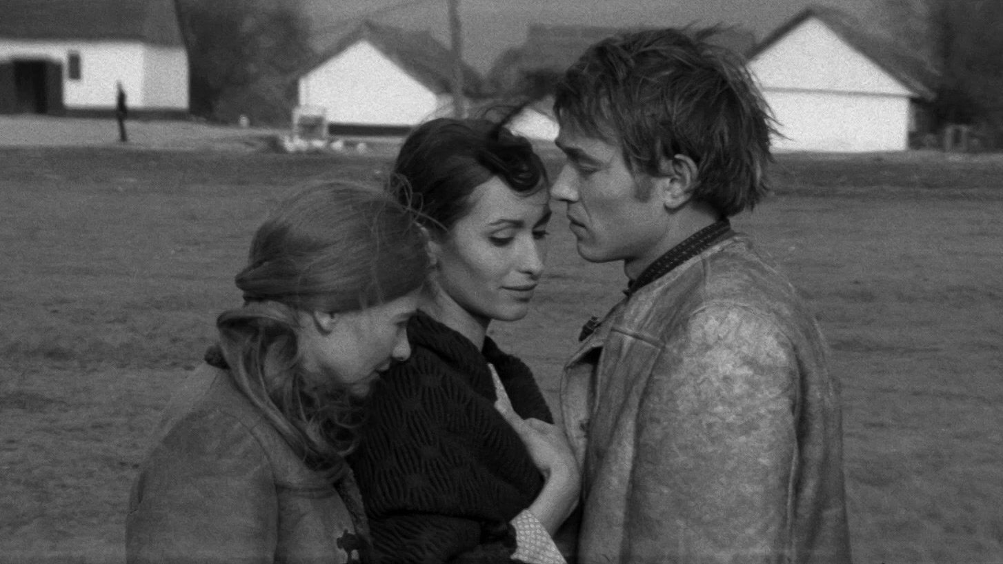 Silence and Cry Background