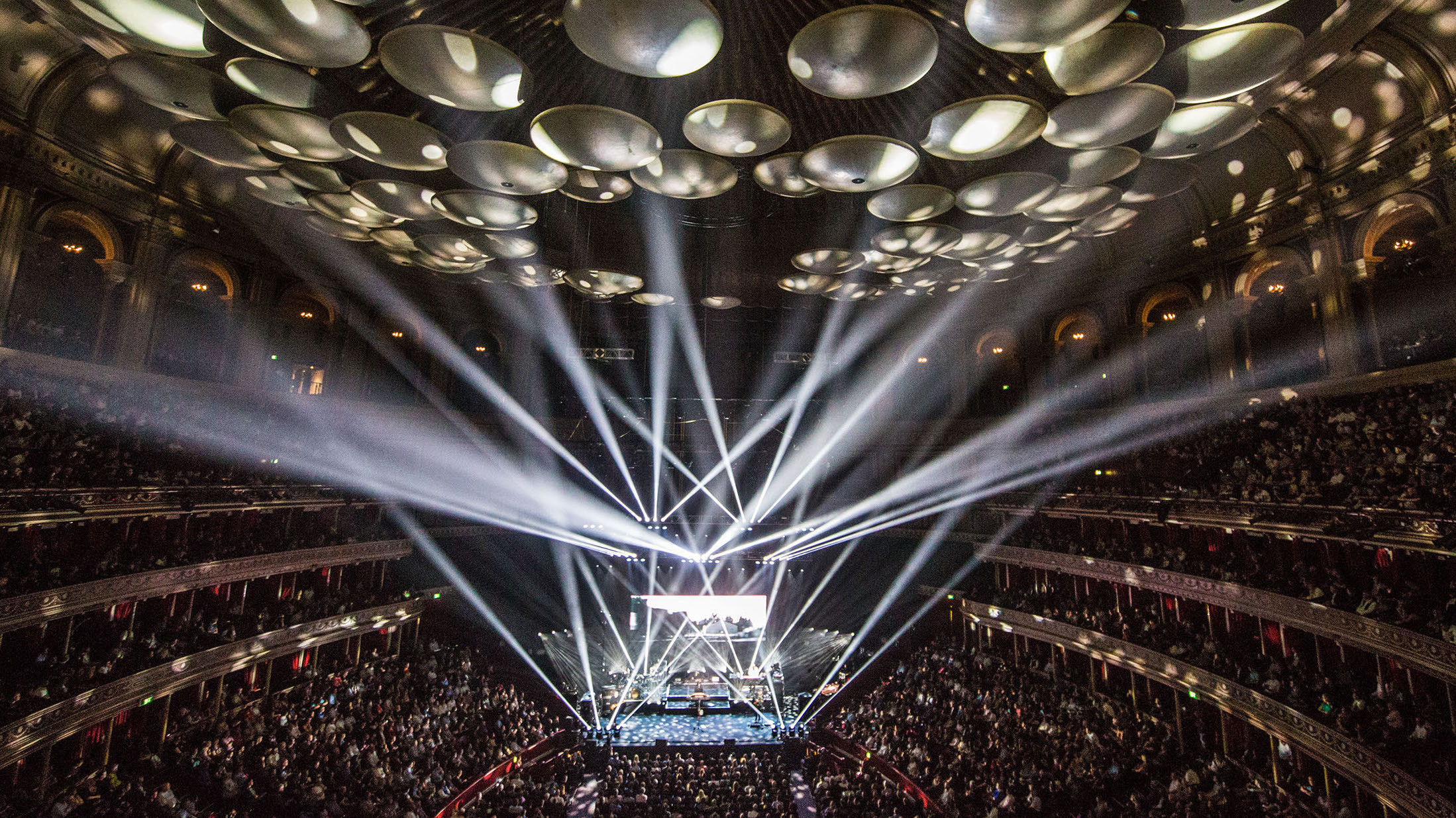 Marillion: All One Tonight - Live At The Royal Albert Hall Background